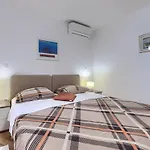 Center Sea By Interhome * Poreč