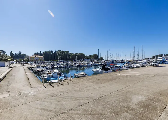Center Sea By Interhome * Poreč