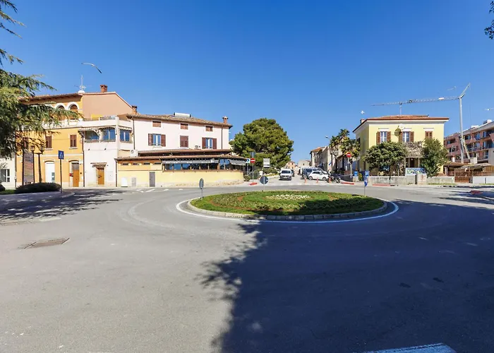 Center Sea By Interhome Appartement Poreč