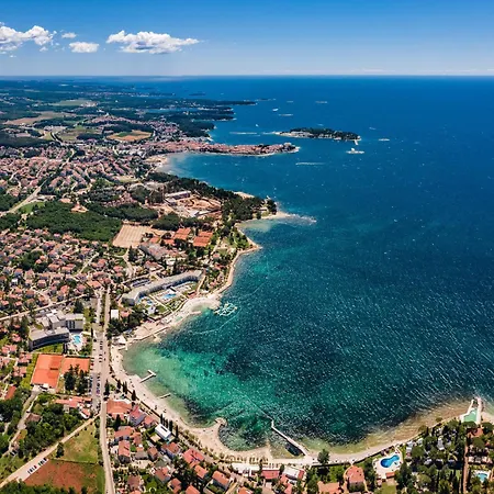 Center Sea By Interhome Porec