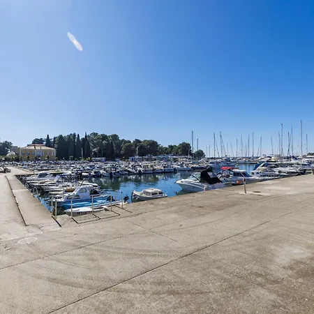 Center Sea By Interhome * Porec
