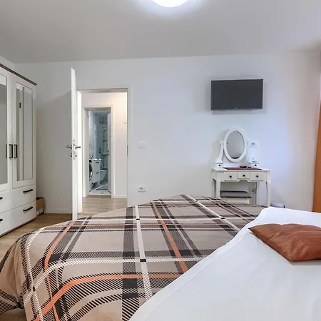 Center Sea By Interhome * Porec