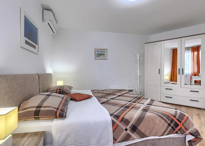 Center Sea By Interhome * Poreč
