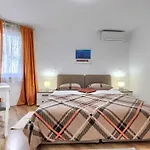 Apartament Center Sea By Interhome *
